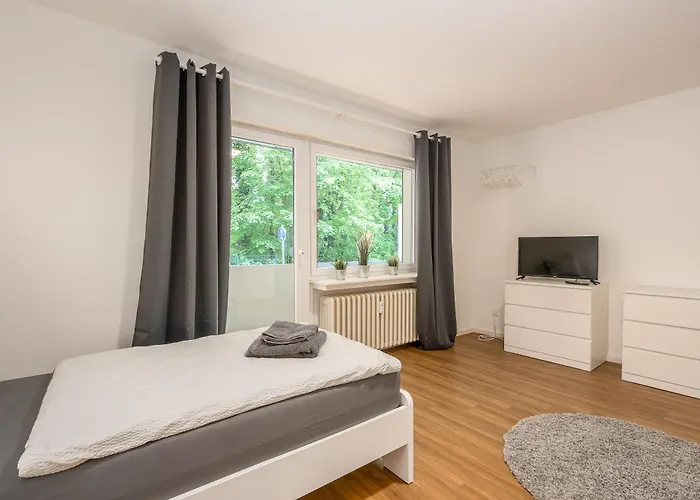 Business Mit 1-2 Schlafzimmern In * 利普施塔特