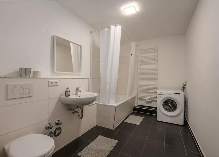 Business Mit 1-2 Schlafzimmern In 公寓 利普施塔特